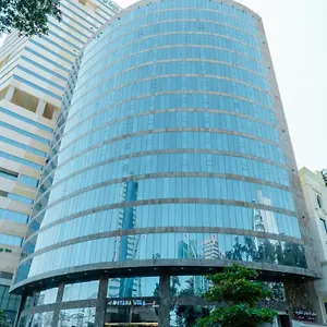 Montana Al Azizia Hotel